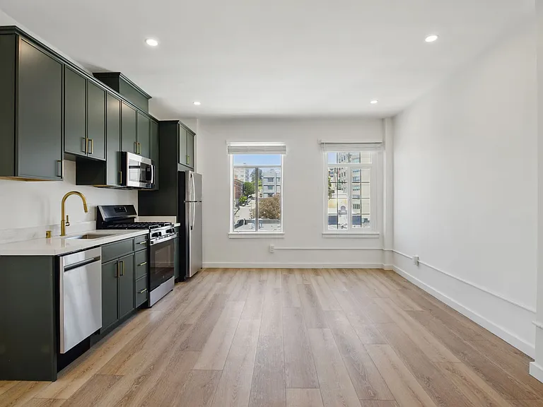 1700 Octavia St #406 — Photo 2