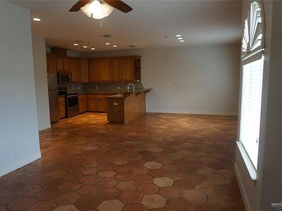 4th image of 1412 E Keeton Ave #28
