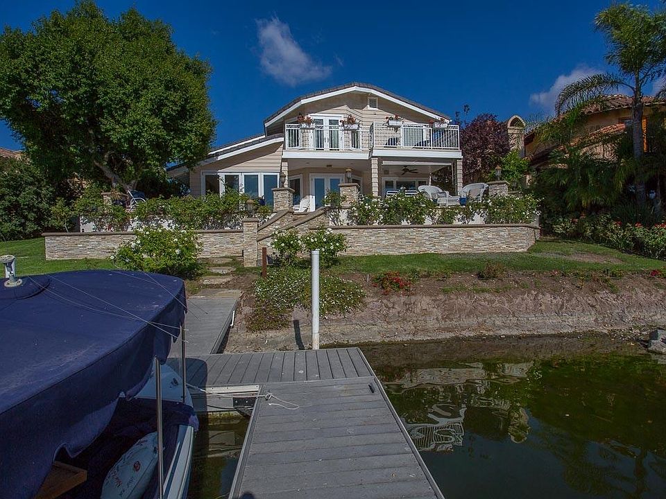 1st image of 2410 Oakshore Dr