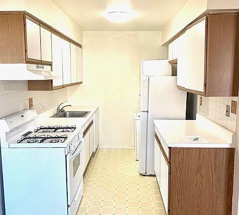 4th image of 300 Byberry Rd APT 219