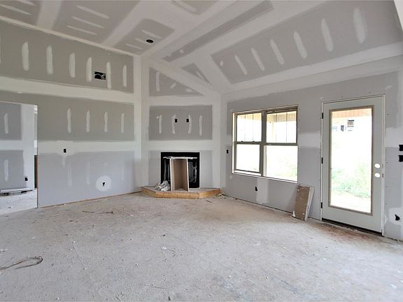 2nd image of 86 Ernest Dr #86