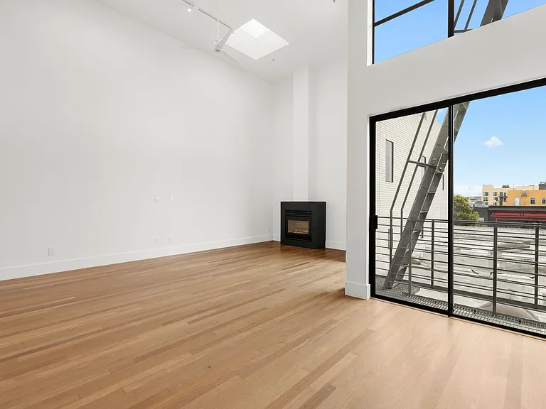 637 Natoma St #6 — Photo 5