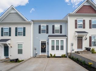 217 Falling Leaf Ln, Morgantown, WV 26501