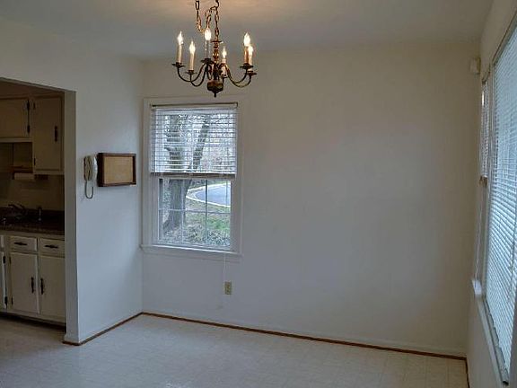 5th image of 5823 Wyomissing Ct
