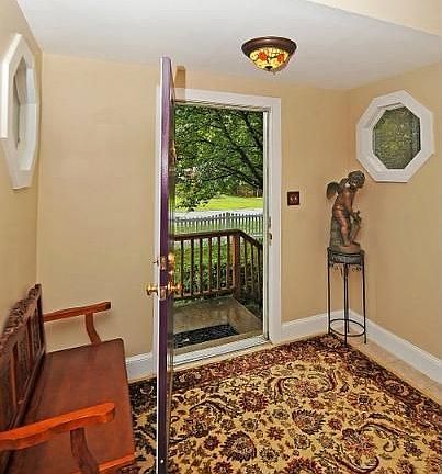 3rd image of 6708 Oak Dr