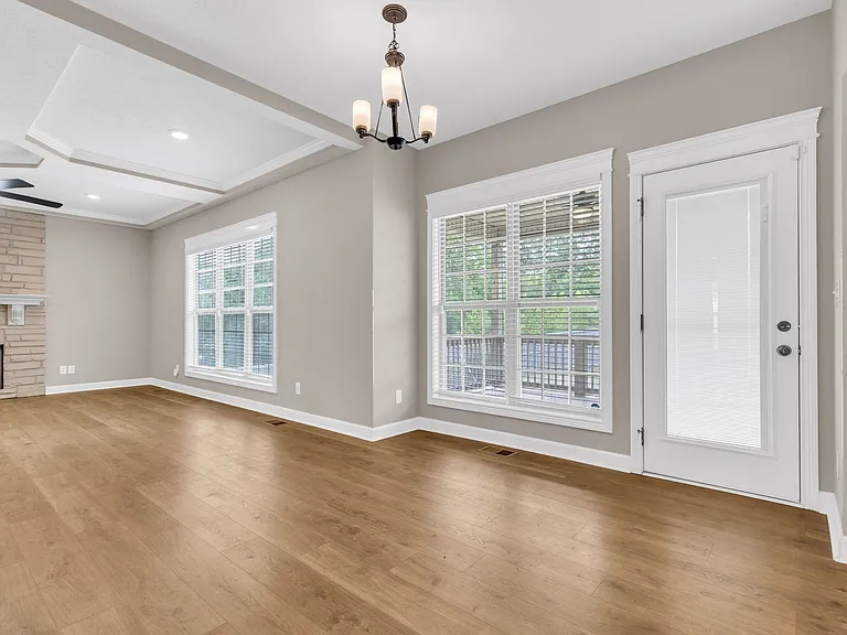415 Glenstone Springs Dr — Photo 12