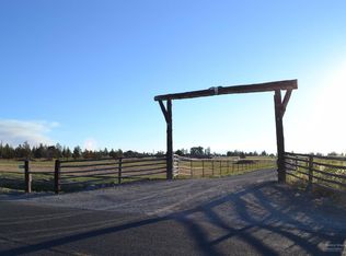 3367 SW Williams Rd, Powell Butte, OR 97753