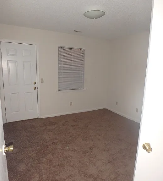 3200 Summer Pl #3 — Photo 9