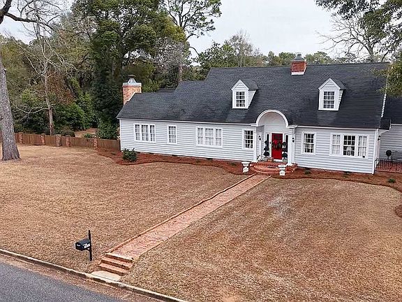 2nd image of 1037 Lake Douglas Rd