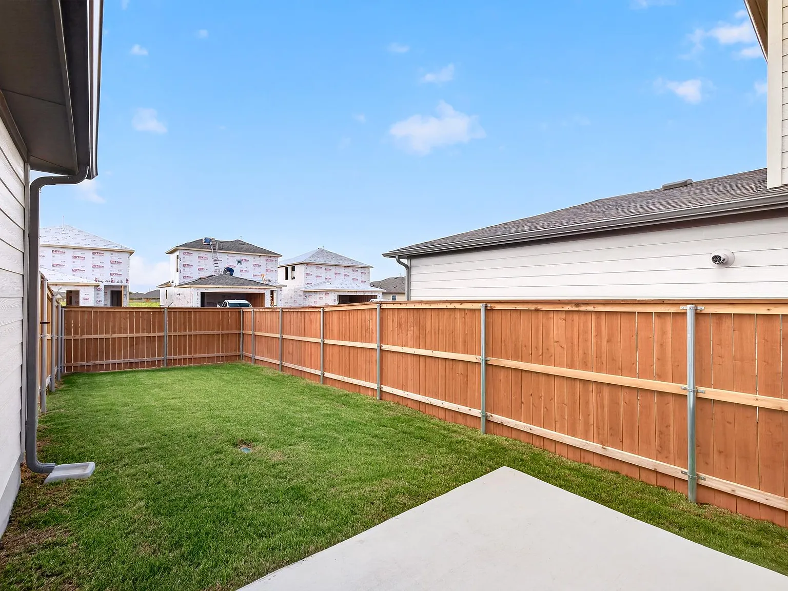 3 bed, 2.5 bath, 1654 sqft, $2,000 — Photo 4