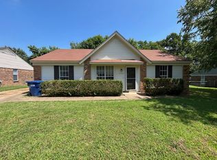 3750 Warrington Dr, Horn Lake, MS 38637
