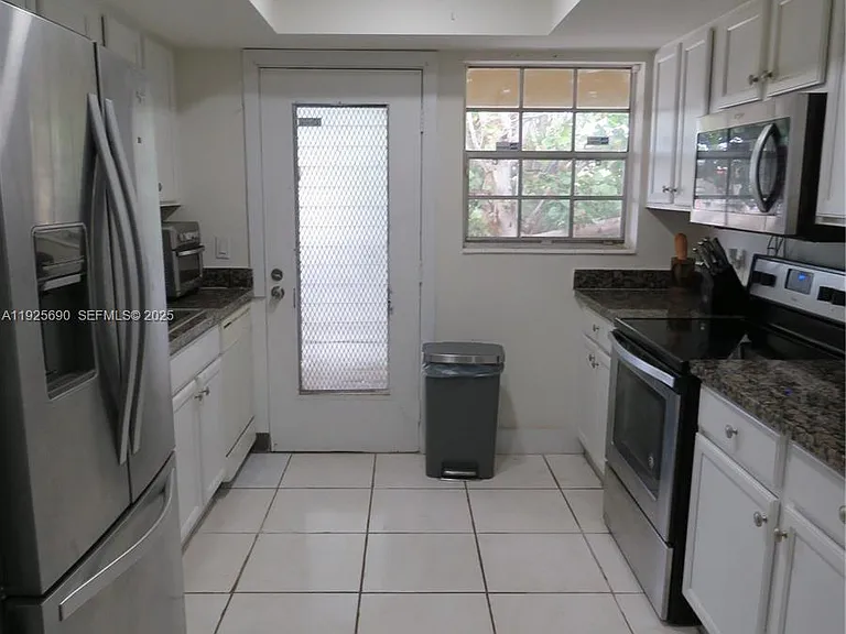 11840 NE 19th Dr #26 — Photo 5
