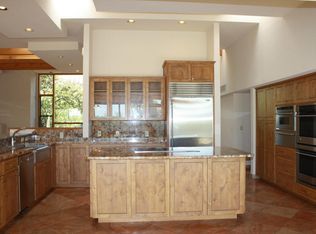 6910 N Chaparral Pl, Tucson, AZ 85718