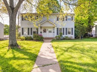 85 E Main St, Mendham, NJ 07945