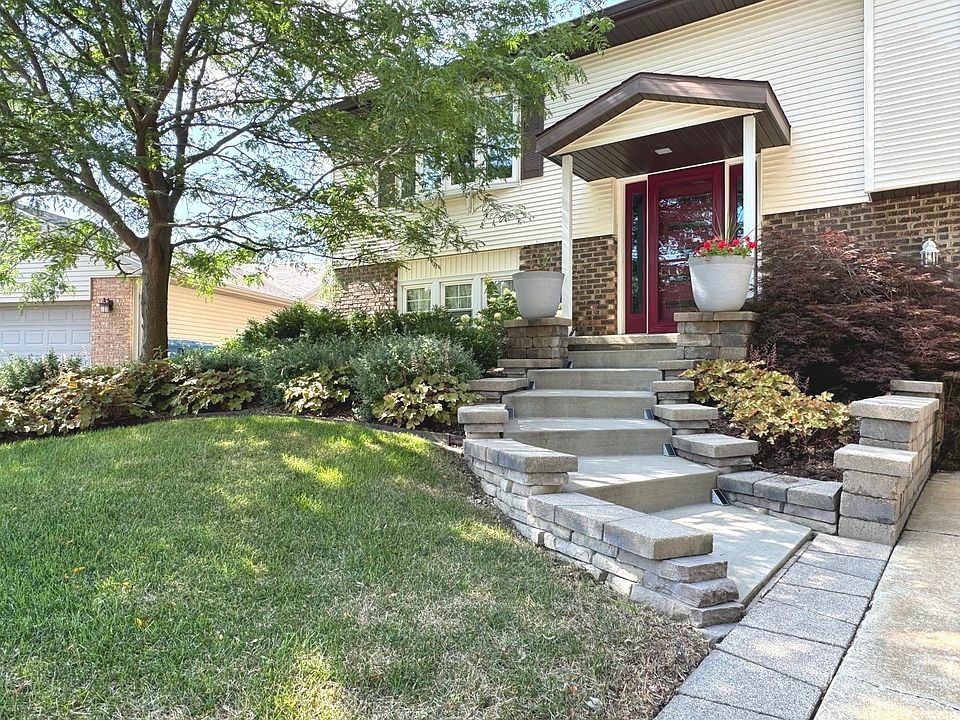 1st image of 1343 Braemar Ct