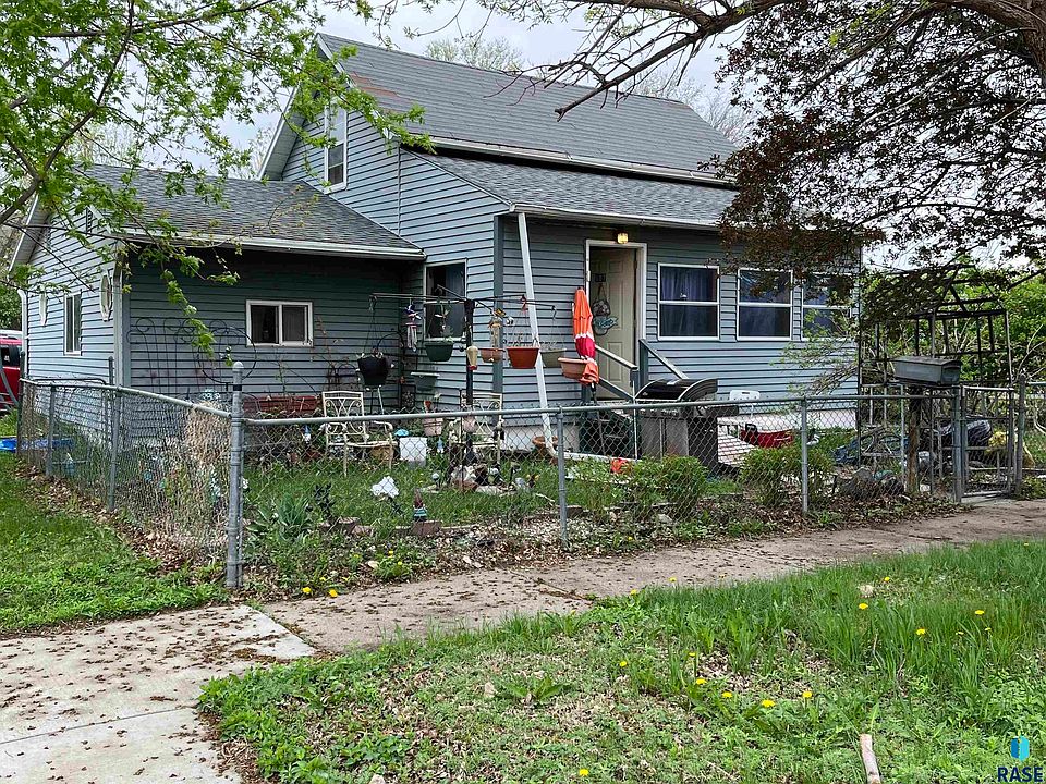 607 Illinois Ave NW, Huron, SD 57350 Zillow