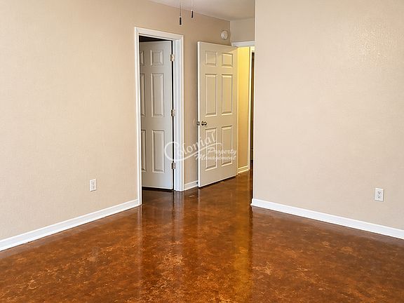 3rd image of 1606 Libby Ln #A