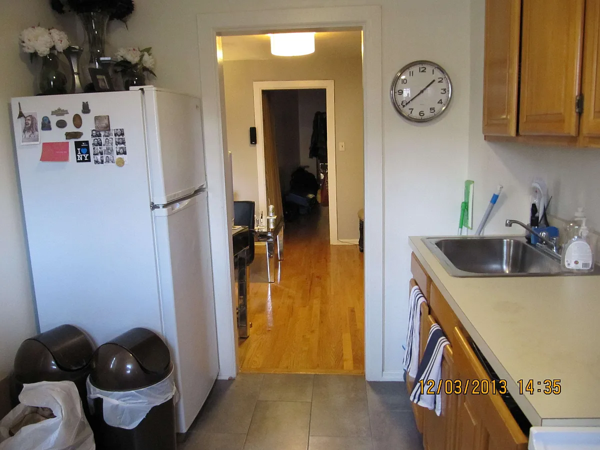 Building Photo - 175 7th Ave #4D
