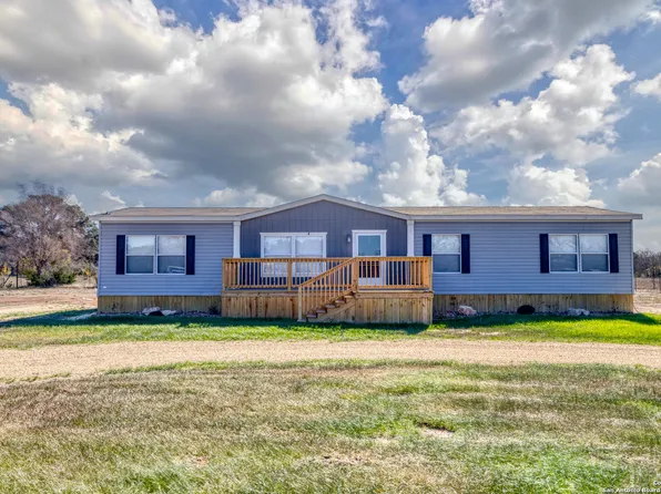 130 RIVER VALLEY, Rio Frio, TX 78879