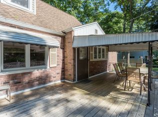 19 Corchaug Trl, Ridge, NY 11961