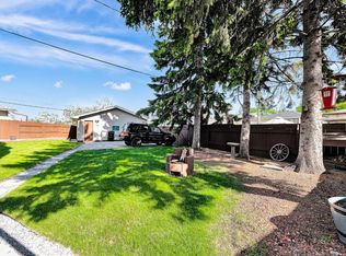 173 N Margate Close NE, Calgary, AB T2A3E5