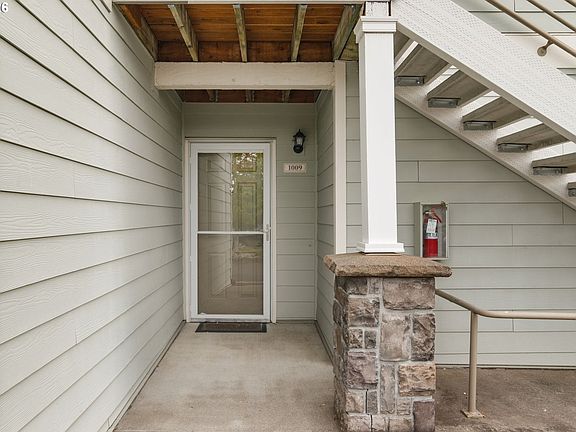 3rd image of 15058 NW Central Dr APT 1009