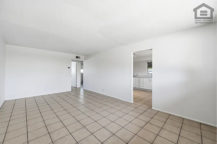 4711 N 15th Ave #3 — Photo 5