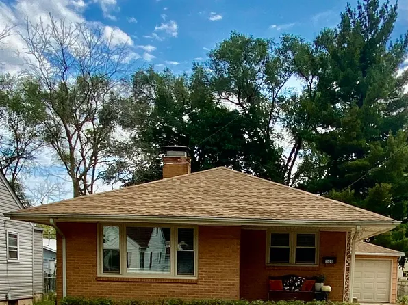 549 Renrose Ave, Loves Park, IL 61111