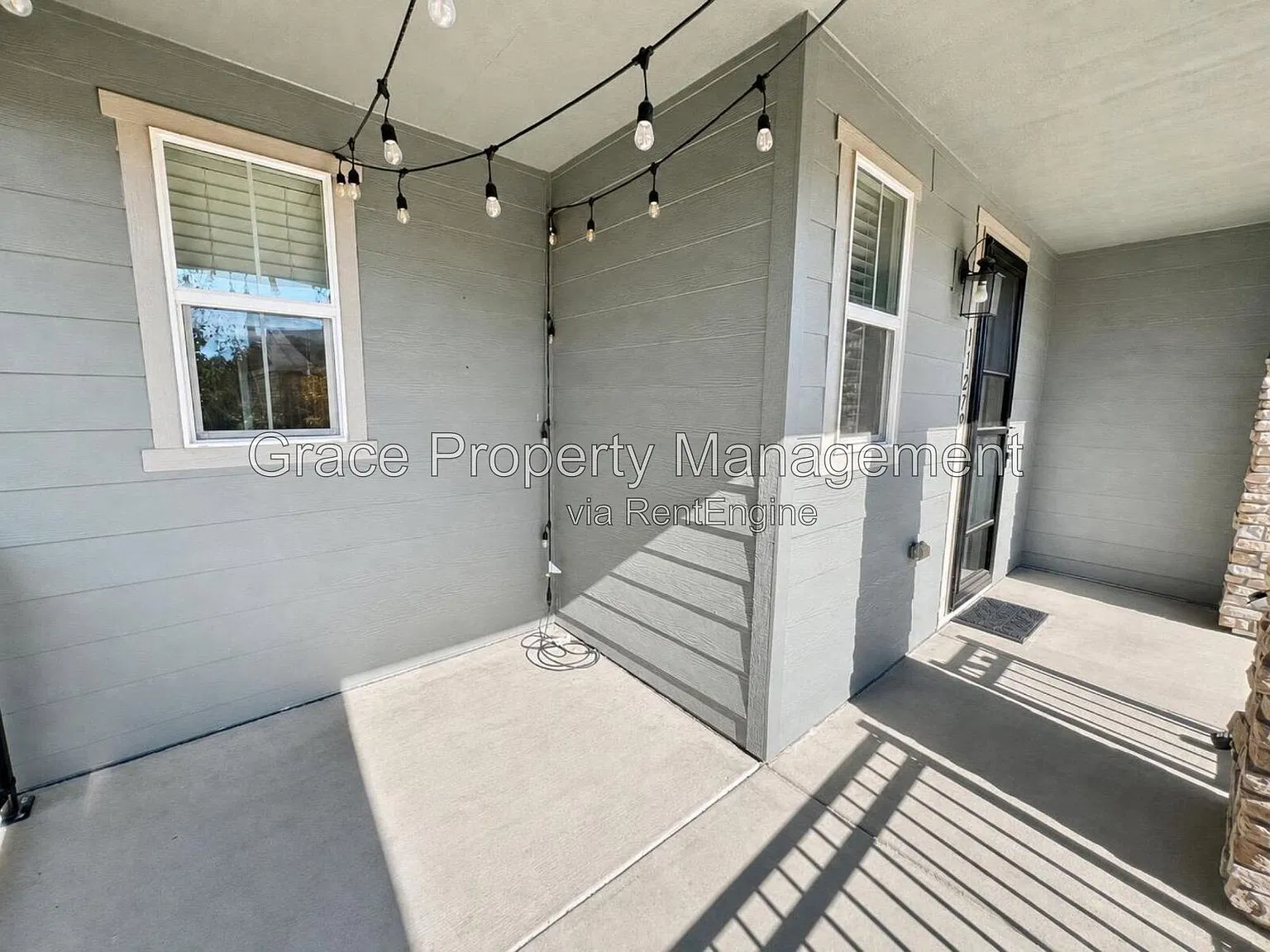 3 bed, 3.5 bath, 2444 sqft, $3,895 — Photo 2