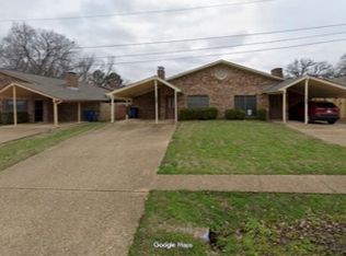 525 N Broad St, Chandler, TX 75758