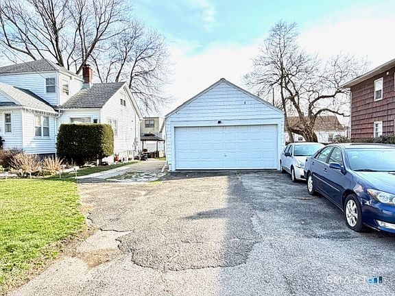 4th image of 185 Grandview Avenue