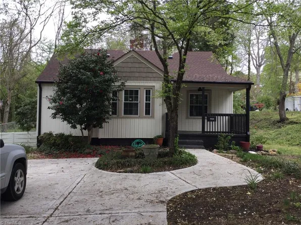 1143 Ebert St, Winston Salem, NC 27103