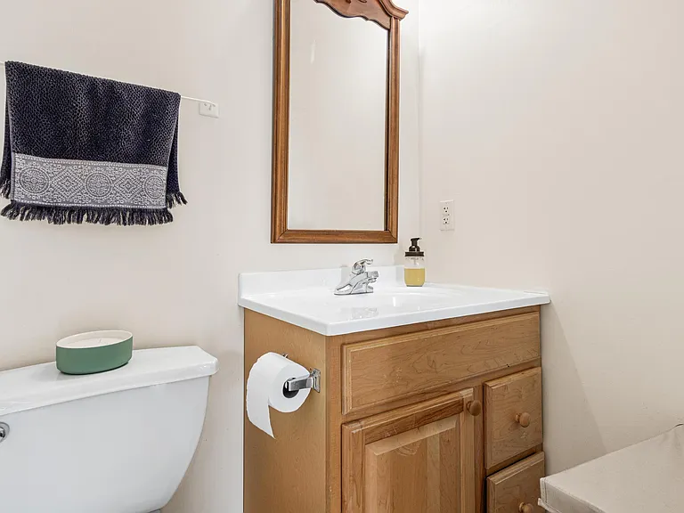 1012 Burgess St — Photo 21
