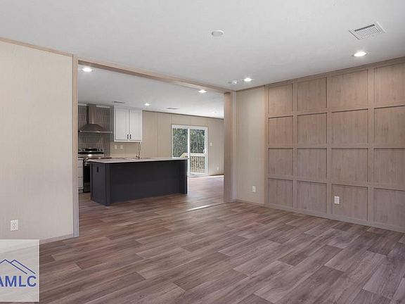 4th image of 868 Broadhurst Rd W