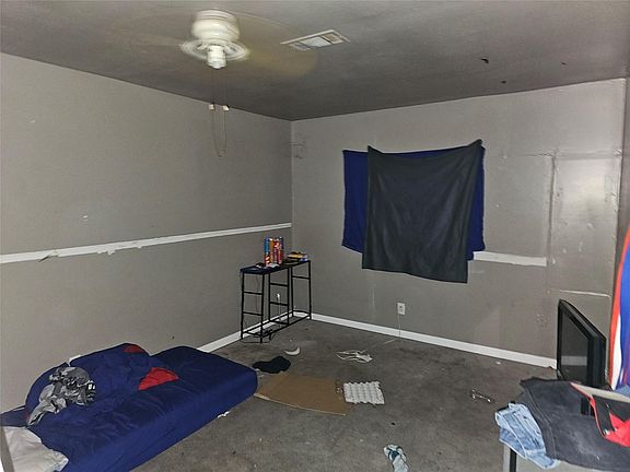 4th image of 9210 Homewood Ln