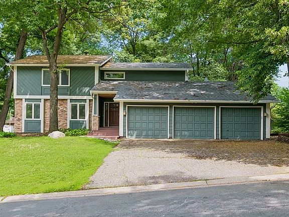 2nd image of 8440 Bayridge Ln