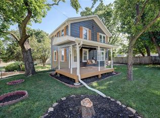226 S Chestnut St, Olathe, KS 66061