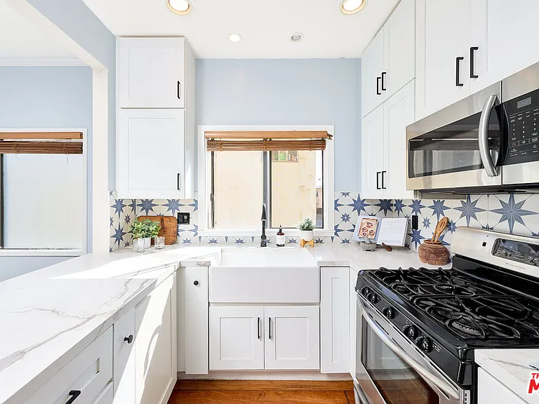 12601 Matteson Ave #7 — Photo 12