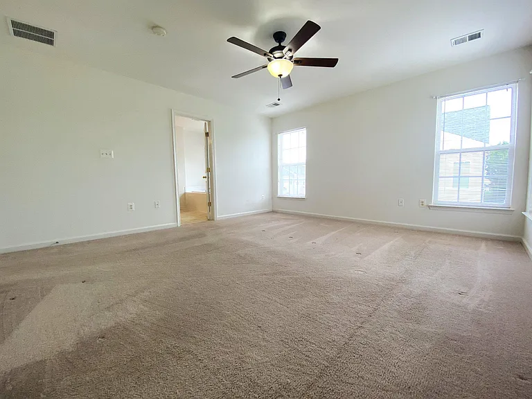 1601 Wilcox Ave — Photo 15