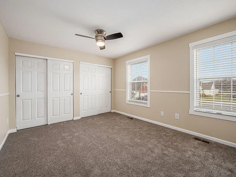 7302 Claddaugh Ln — Photo 29
