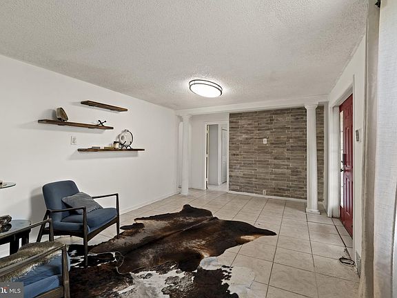 3rd image of 7339 Dorcas St