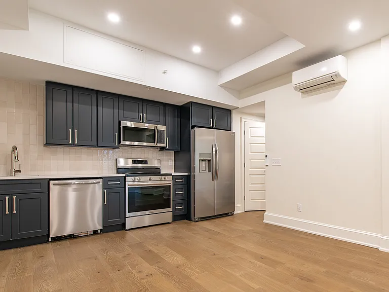 5 Benefit St #3 — Photo 1