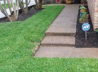 6208 Post Oak Ter, Fort Worth, TX 76112