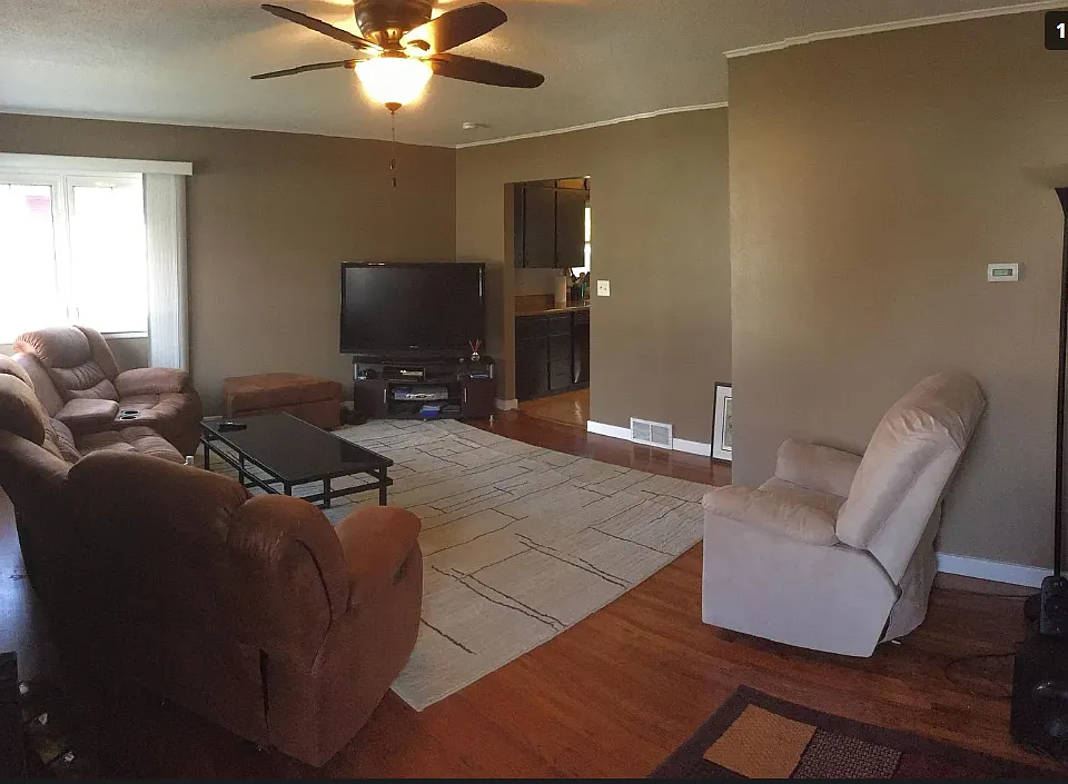 137 Columbia Ct