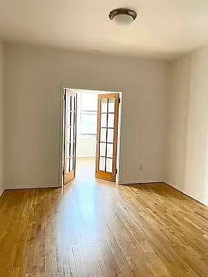 Rented by Jonis Realty | media 2