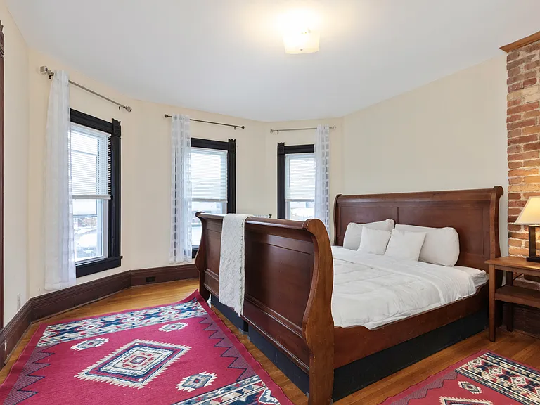 127 Ashworth Pl — Photo 12