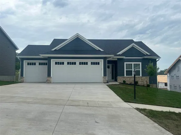 1310 E Gable Way, Tiffin, IA 52340