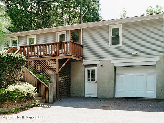 2nd image of 90 Lake Amenia Road