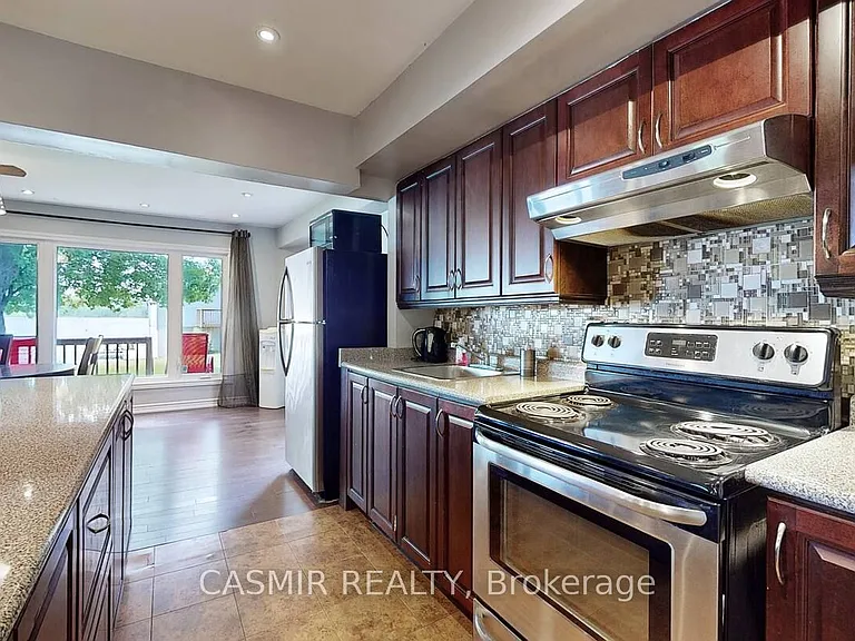 207 McGuire Beach Rd — Photo 2