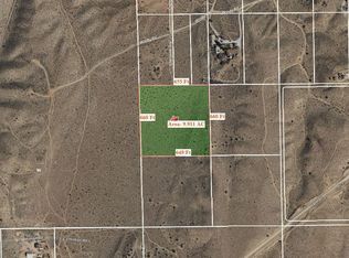 37 Alimos Rd, Apple Valley, CA 92308